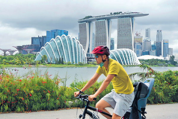 新加坡次季GDP 破紀錄下滑41.2%