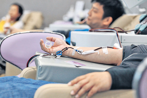 前日僅243人捐血 創新低 血庫恐供不應求