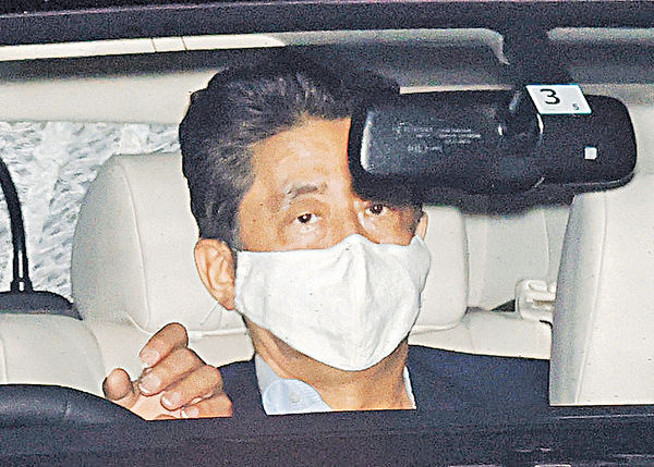 傳上月曾吐血 安倍入院體檢