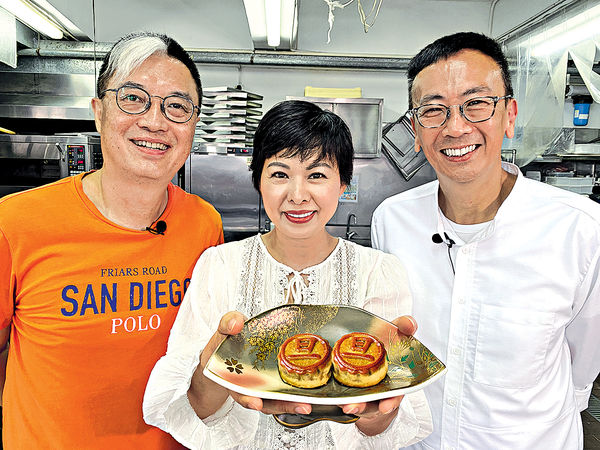 全港首創鷹嘴豆蛋黃月餅 保留傳統又新鮮健康