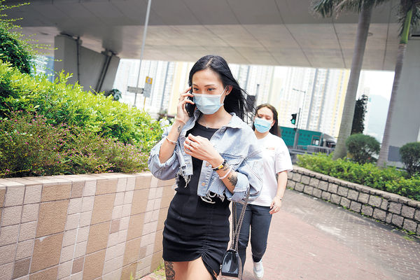 同學稱陳彥霖失蹤前一天 突於課室脫鞋躺地