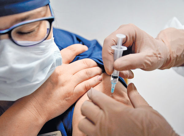 俄註冊第二種新冠疫苗