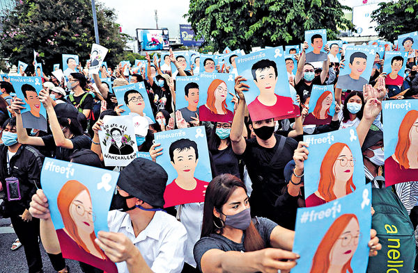 泰國示威蔓延 巴育有意展開對話