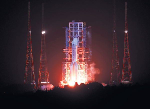 近月制動成功 嫦娥五號進入環月軌道