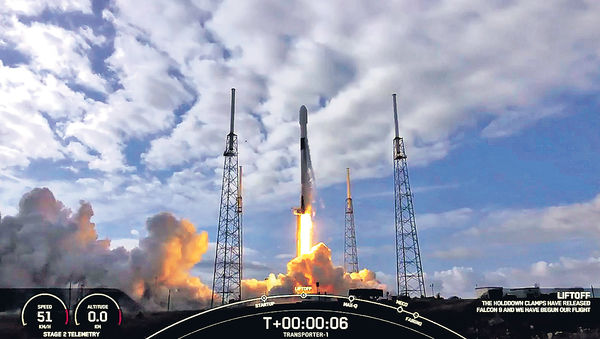 SpaceX載143衞星升空破紀錄