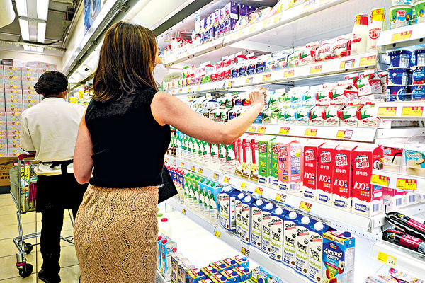 消委會測40產品 營養差異大 2款牛奶蛋白質未達標 2款高鈣唔夠鈣