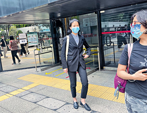 被控前年屯門串謀縱火 6人受審