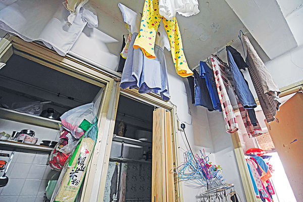 劏房租金6年升36% 開支佔單身戶收入逾半