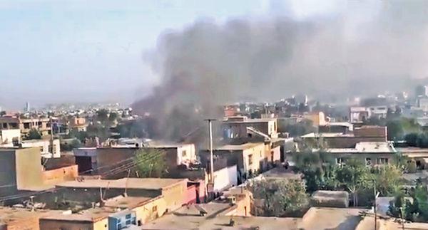 火箭彈轟住宅區 至少2死 喀布爾機場再爆炸 塔利班指美軍空襲