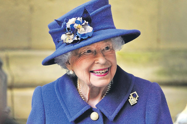 接受「醫療建議」休息 95歲英女王取消訪北愛