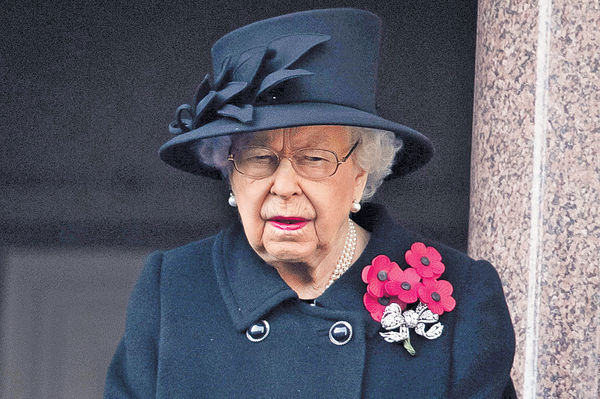 英女王扭傷背部 缺席國殤紀念日儀式