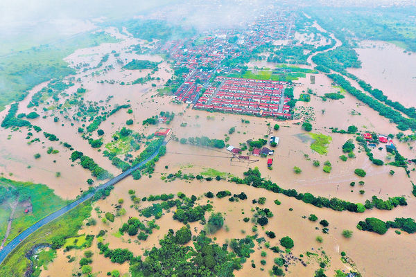 巴西東北部暴雨成災 暫錄20死43萬人受災