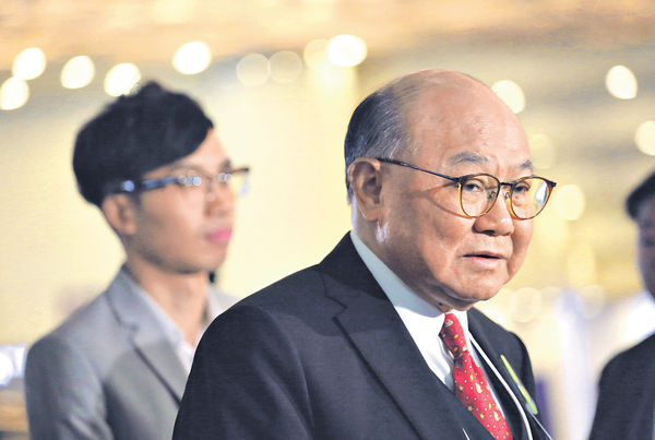 退休法官胡國興兒子 涉打女友被捕