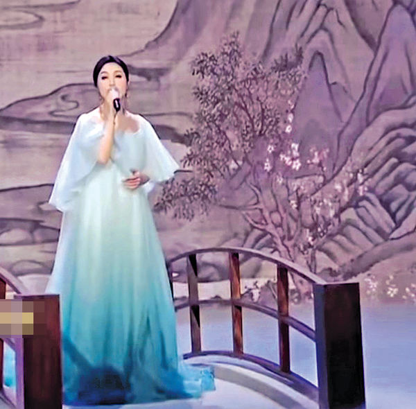 現身央視節目 楊千嬅仙女Look獻唱獲官方力讚