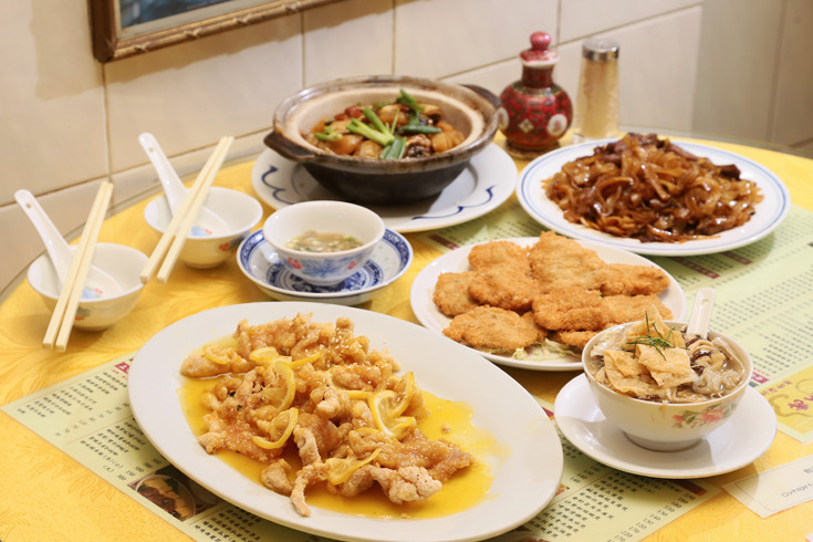 名店蛇王芬跨區外賣   580 元四人餐 / 食均蛇羮 + 小菜 + 海鮮小炒 + 炒粉麵飯