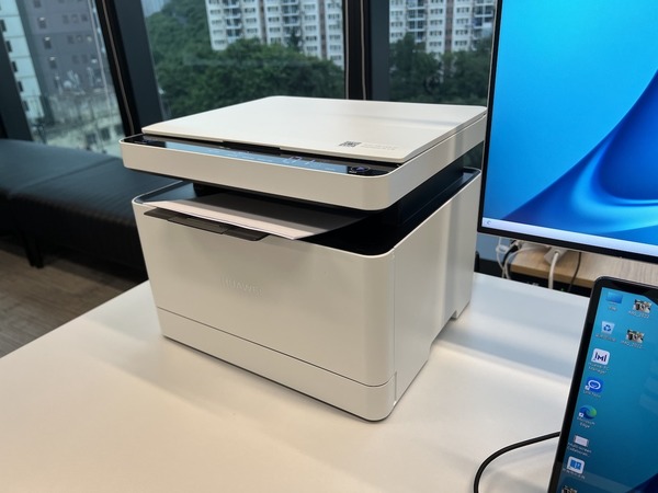 Huawei 首部智能打印機 PixLab X1 現身！支援一拍即 Print 操作方便