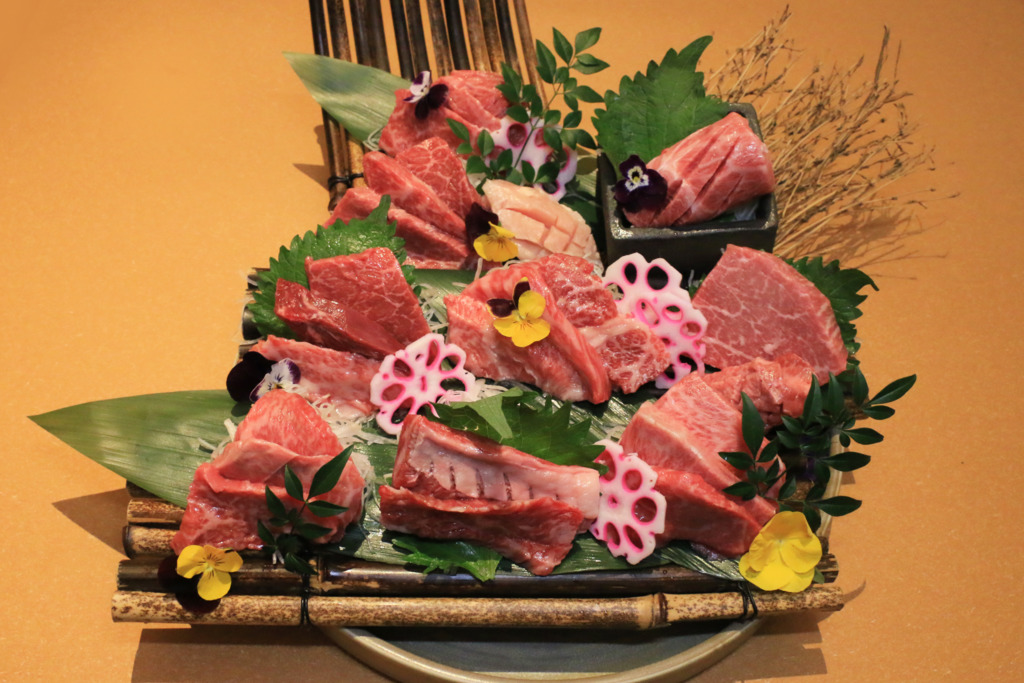 尖沙咀日式燒肉店「三郎。燒肉」全新限定套餐！一次試勻24款和牛部位／牛肝／辣椒仔／牛內臟