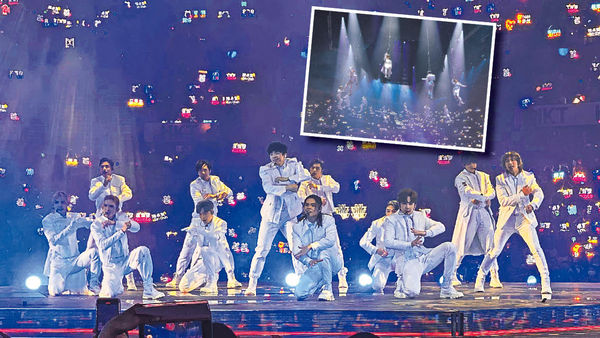 MIRROR演唱會開鑼 鏡仔白馬王子Look從天而降