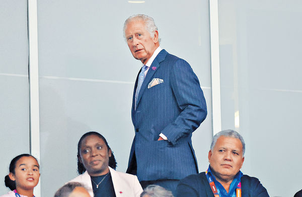 查理斯再捲醜聞 收拉登家族近千萬捐款