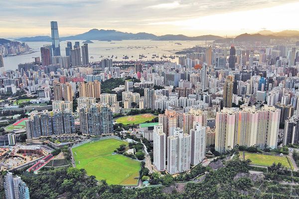 樓價創29月低 今年累瀉5% 港島細價樓較歷史高位跌14%