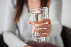 水竟然不是最補水的飲品！　研究：想補水應該要喝這些