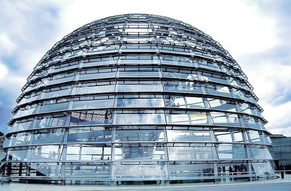 德國國會大廈 #神秘縱火案#這個冬天很冷