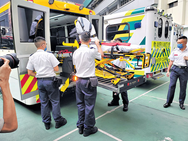 消防夥機電署改裝 24座車助院舍撤離