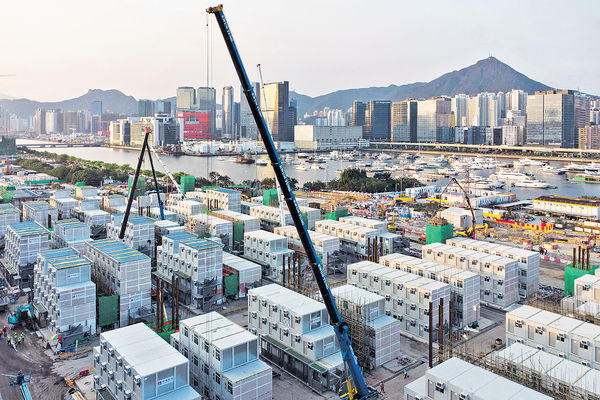 公屋輪候縮至平均3年 團體請願促定目標