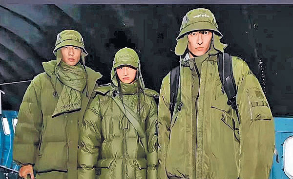 服裝似二戰日軍軍服 李寧對引起爭議致歉