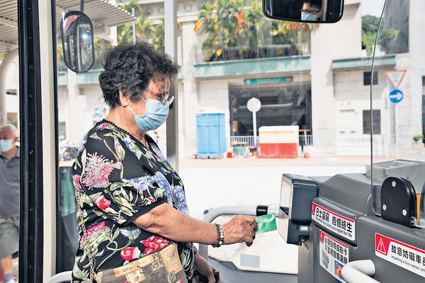 65歲或以上 長者日免費搭九巴龍運 