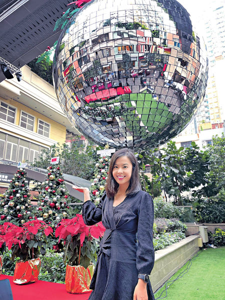 利東街聖誕呈獻 全亞洲最巨型耀眼Disco鏡面球