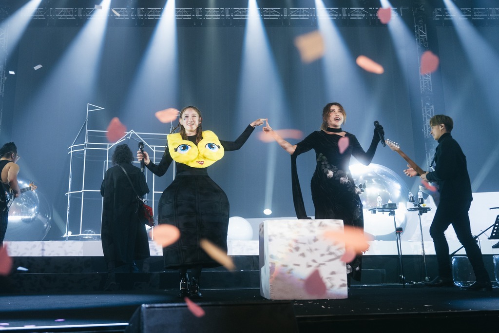 孖王菀之開騷自揭險上唔到台 Serrini貪食之過：我條裙差啲拉唔到拉鍊