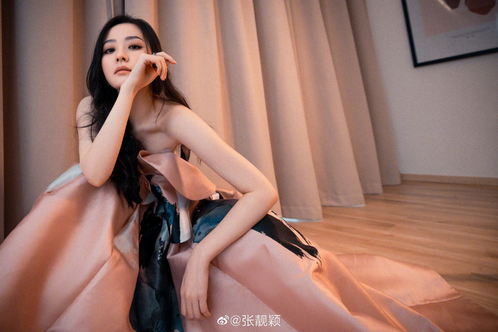 張靚穎自爆故意感染新冠肺炎 興奮稱皮膚變好變瘦 遭網民狂轟