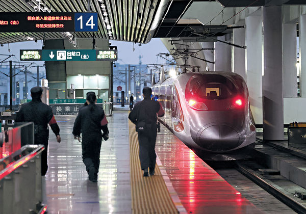 高鐵周日復運 初期可往深圳廣州東 料每日38對車 最快今售票