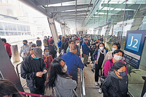 南北行每日各5000張 高鐵票開賣 初三前廣州東等4站 即售罄