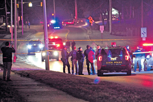密歇根州大學槍擊4死5傷 槍手自盡未知動機