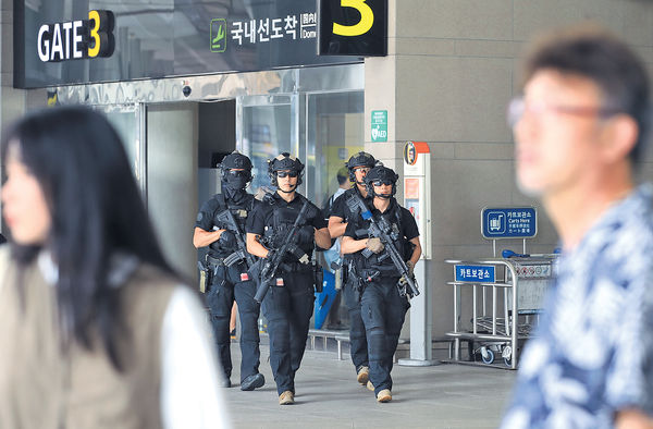 5機場接「詐彈」恐嚇 南韓警提高警戒