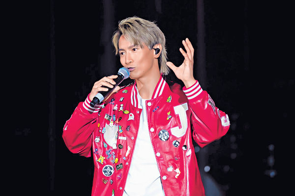 多倫多開騷妻女同行 陳柏宇順道探親享天倫樂