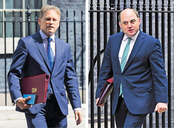 華禮仕辭任英防相 夏博思接任