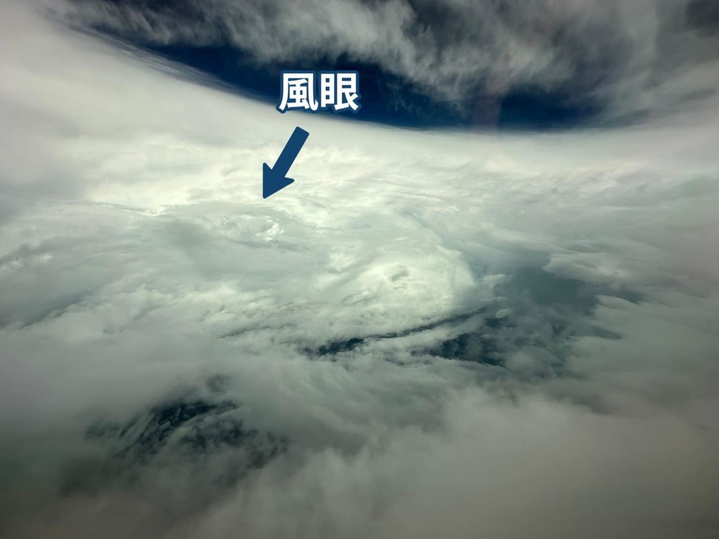 颱風蘇拉｜飛行服務隊直擊蘇拉風眼 收集颱風數據供天文台分析