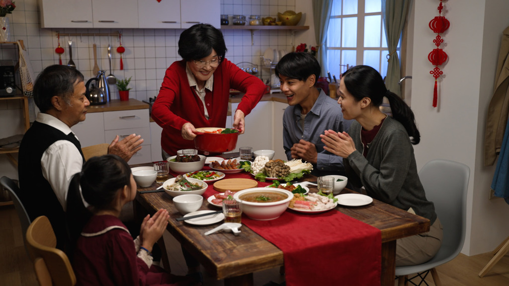 飲食攻略｜過節大魚大肉恐誘三高 營養師教1「飲食順序」控糖：3飲食關鍵助減風險